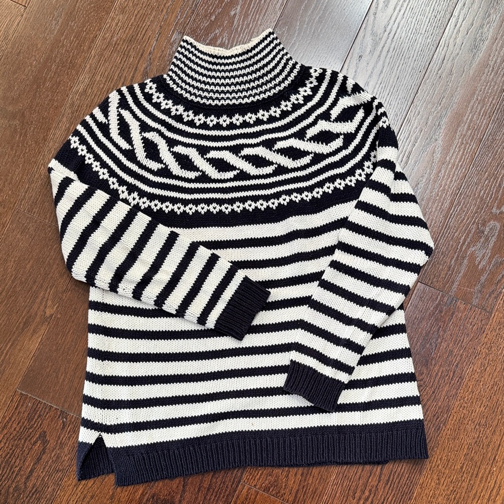 NEW Talbots Navy and Cream Patterned Sweater MEDIUM